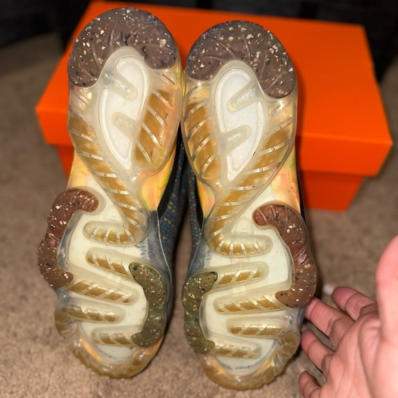 Nike FlyKnit Vapermax - Picture 5 of 9